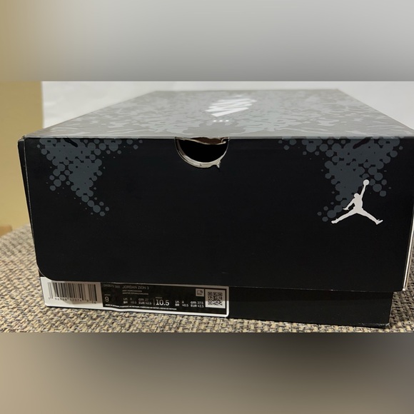 Like New, Size 9 - Jordan Zion 3 Mud, Sweat and Tears with Box - Picture 8 of 15